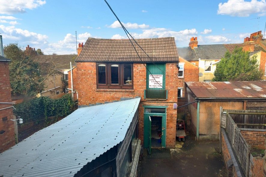 Property photo 2 of 7