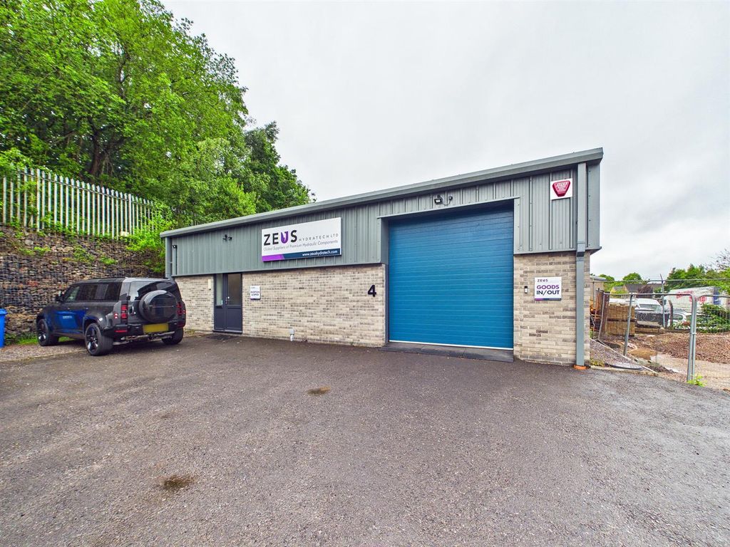 Property photo 2 of 19 Industrial Unit And Plot For Auction, Paulton (14)