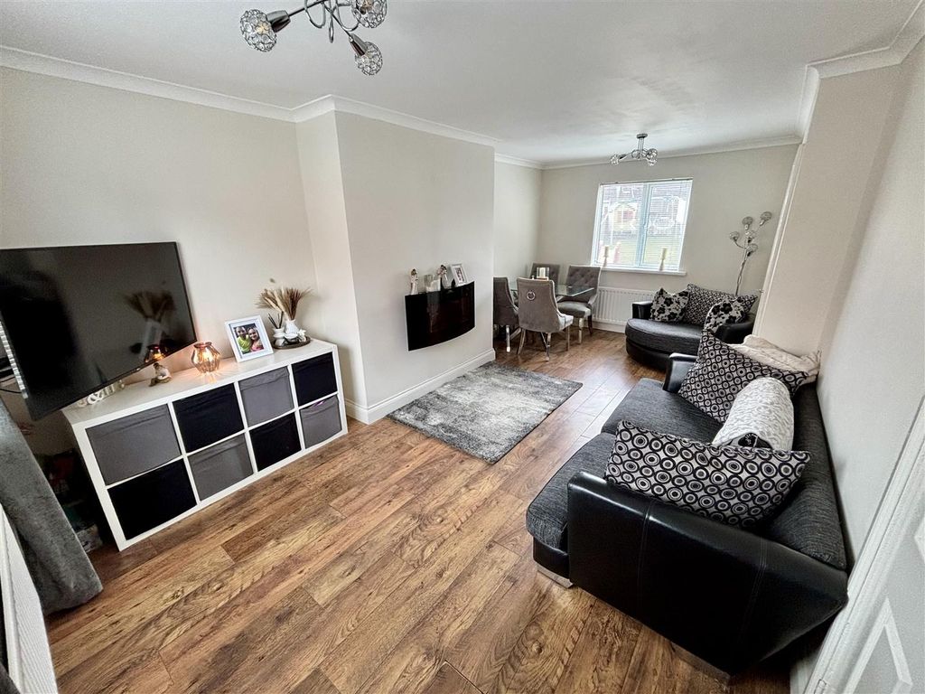 Property photo 2 of 13 Open Plan Living And Dining Room