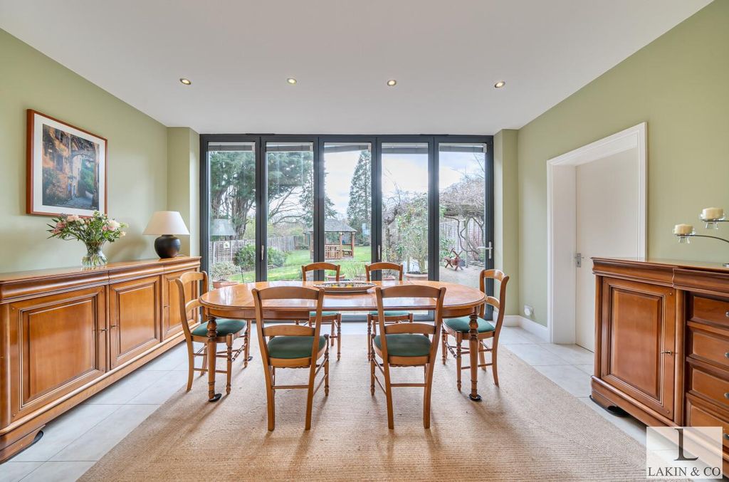 Property photo 3 of 19