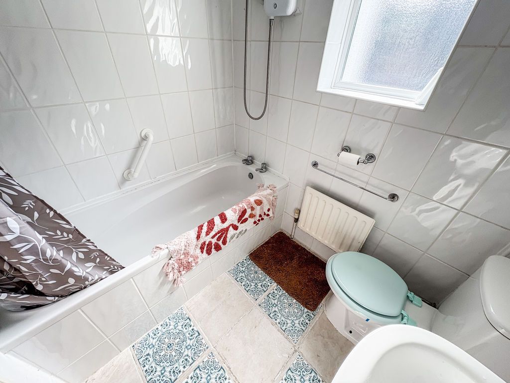 Property photo 2 of 9 Photo 2