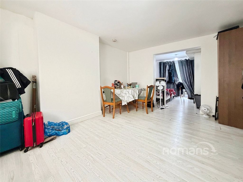 Property photo 2 of 14 Picture No. 22