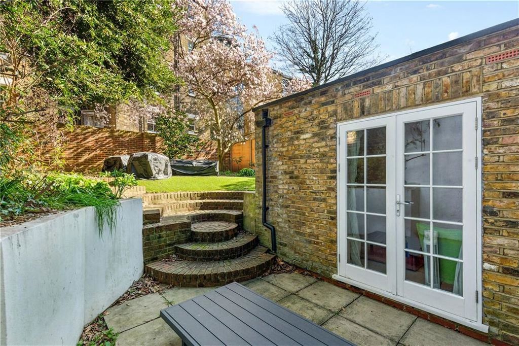 Property photo 3 of 9