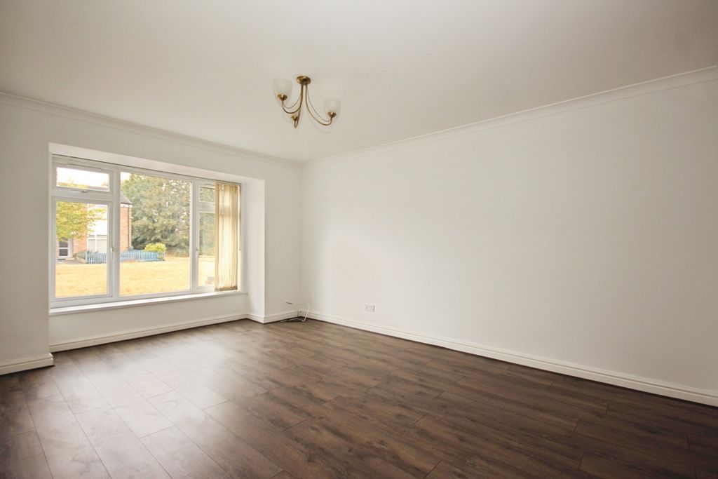 Property photo 2 of 17 Pbox-Img.Jpg