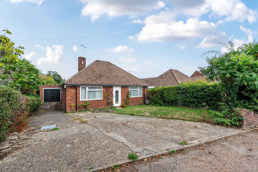 Property photo 1 of 17 1521487-2-1A0A517...