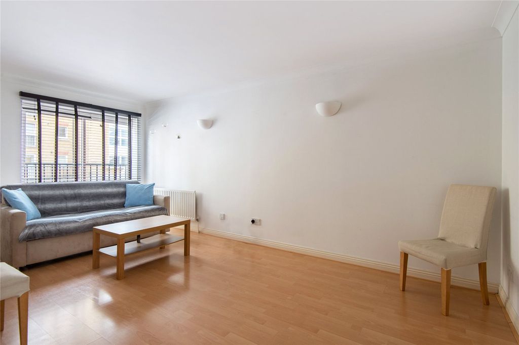 Property photo 3 of 13 Picture No. 02