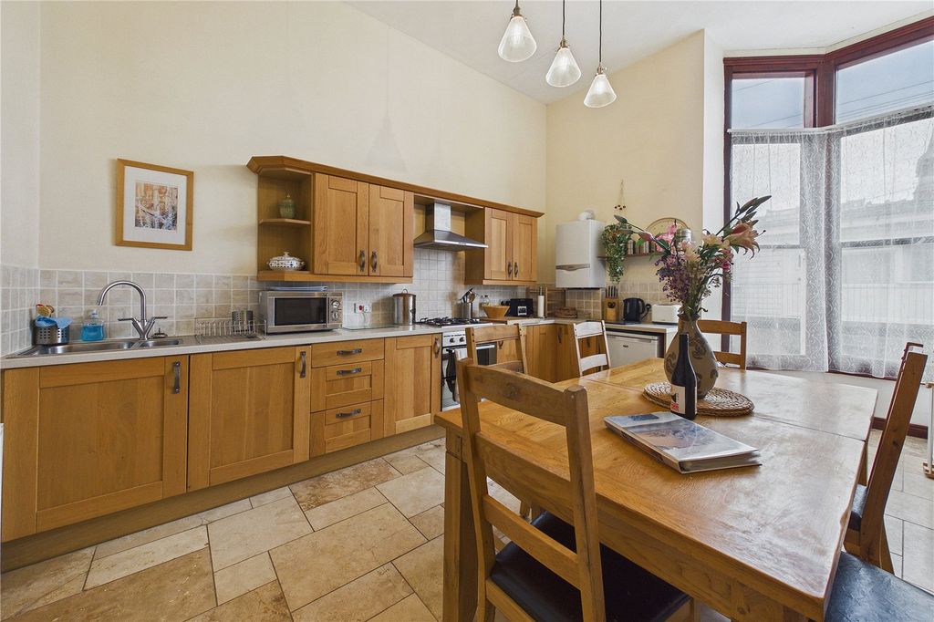 Property photo 3 of 13 Picture No. 06