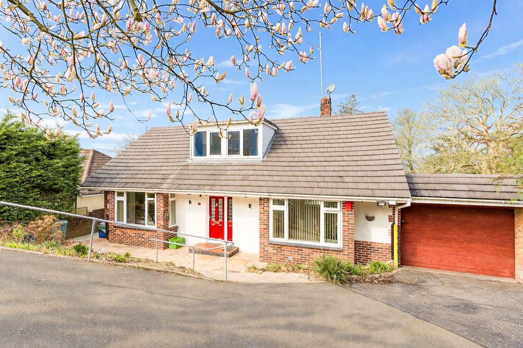 Property photo 1 of 25