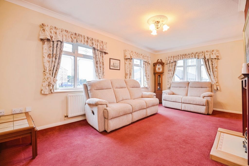 Property photo 3 of 19 Pbox-Img.Jpg