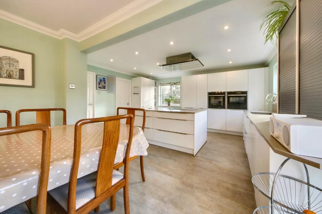 Property photo 2 of 19 Kitchen Diner (Portal Size).Jpg