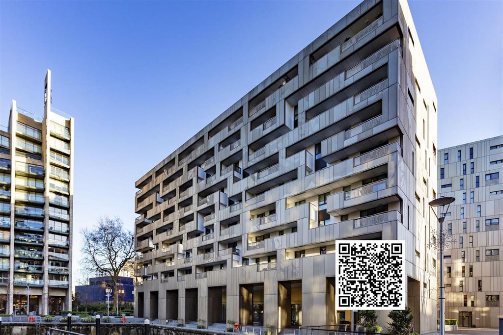 Property photo 2 of 10 External