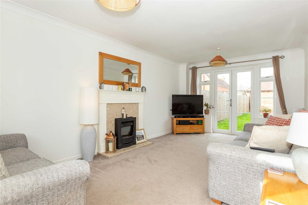 Property photo 2 of 10 William-10.Jpg