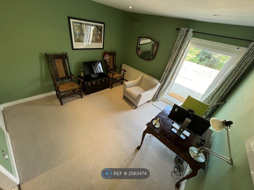 Property photo 3 of 21