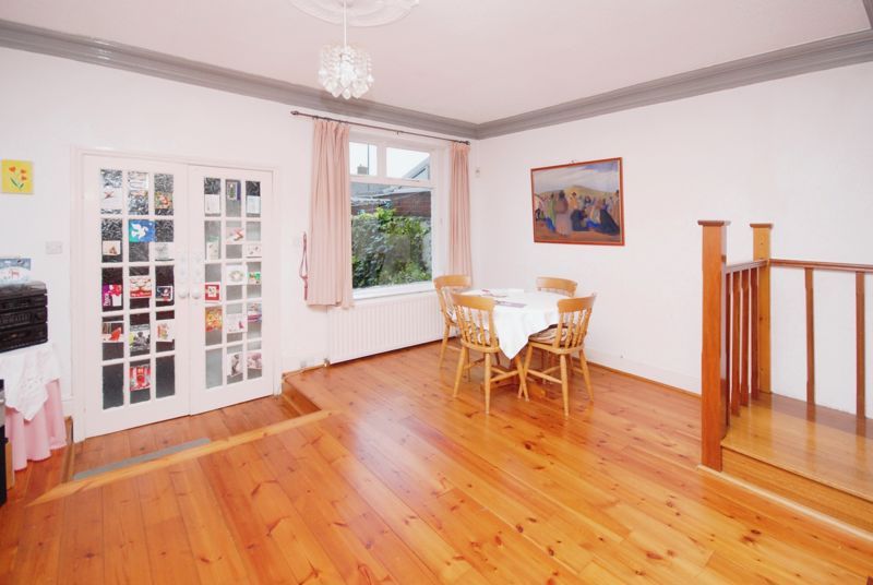 Property photo 3 of 6 Photo 6