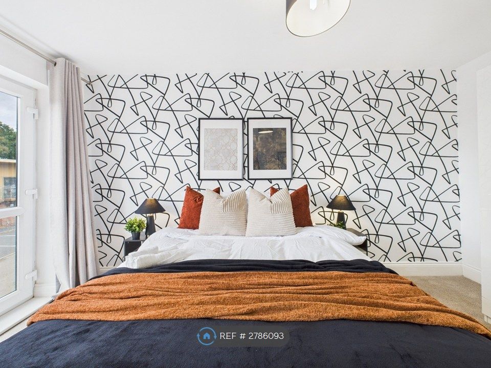 Additional image 12 of 4 bed semi-detached house to rentSaxon Way, Wychbold, Droitwich WR9