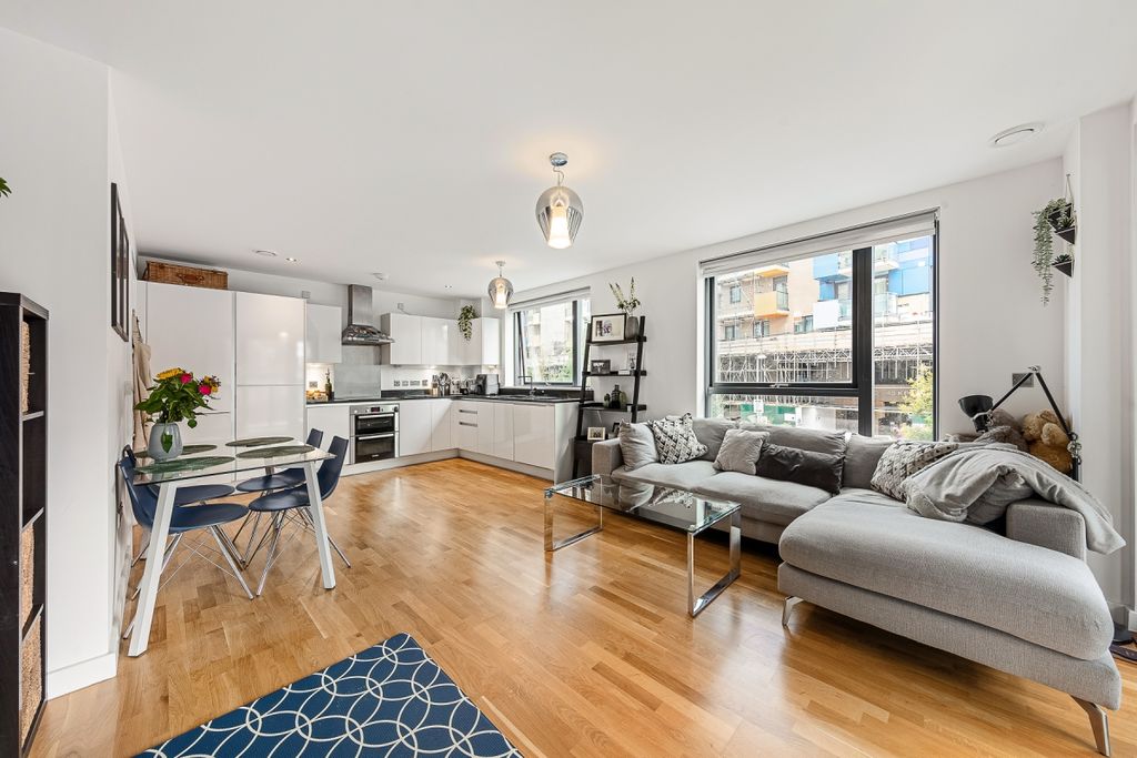 Property photo 3 of 10 094A0893