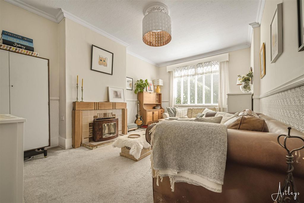 Property photo 3 of 23 Living Room