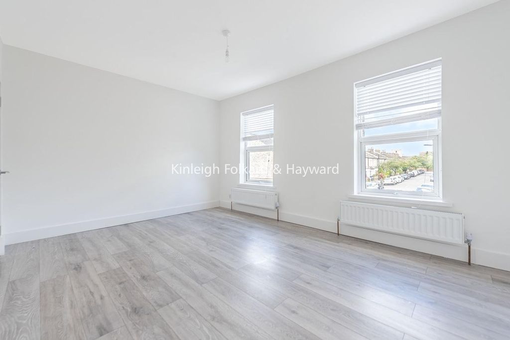 Property photo 3 of 9 Picture No. 06