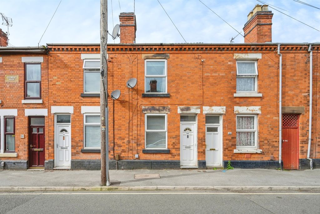 Property photo 1 of 17