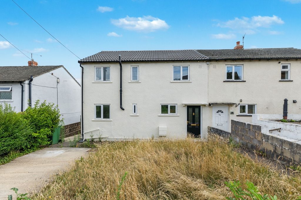 Property photo 1 of 15 35 Queens Drive, Stroud, Gloucestershire, Gl5 4Nb