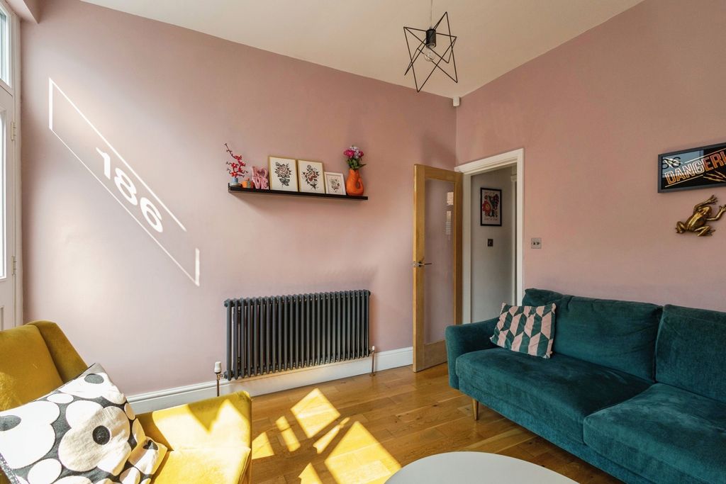 Property photo 3 of 21 Pbox-Img.Jpg
