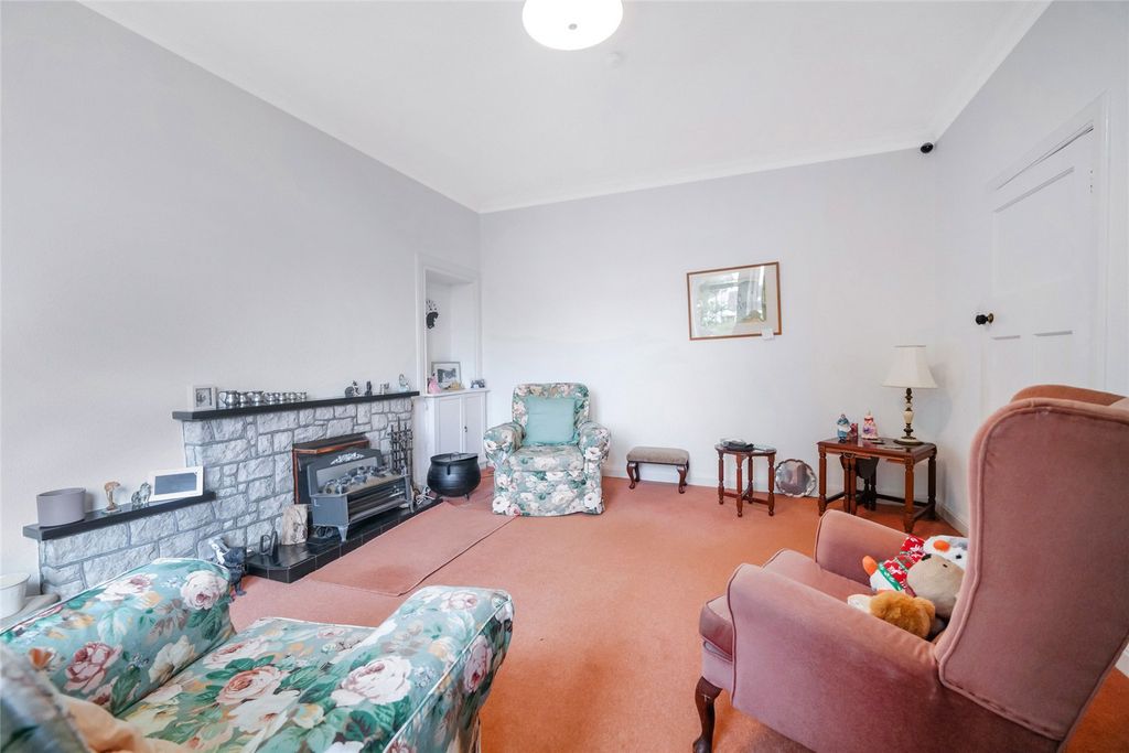 Property photo 3 of 24 Picture No. 04