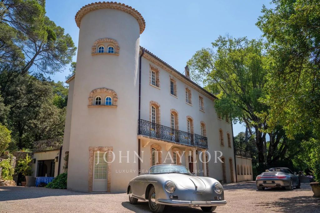 Property photo 1 of 12 Magnificent 10-Bedroom Castle In Lorgues With Pool