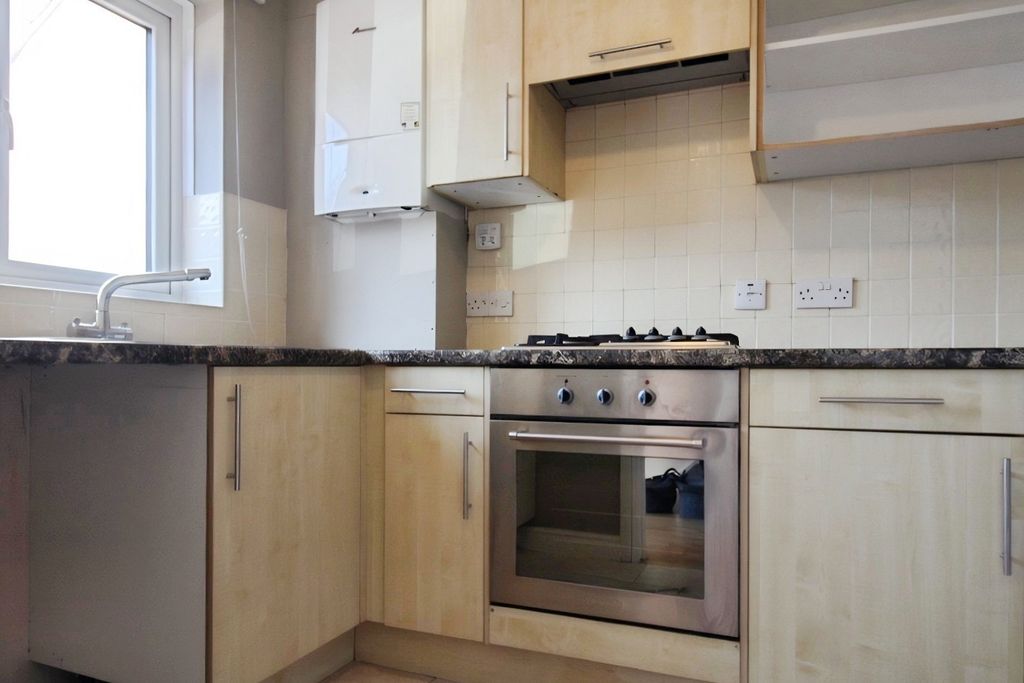 Property photo 3 of 7 Pbox-Img.Jpg