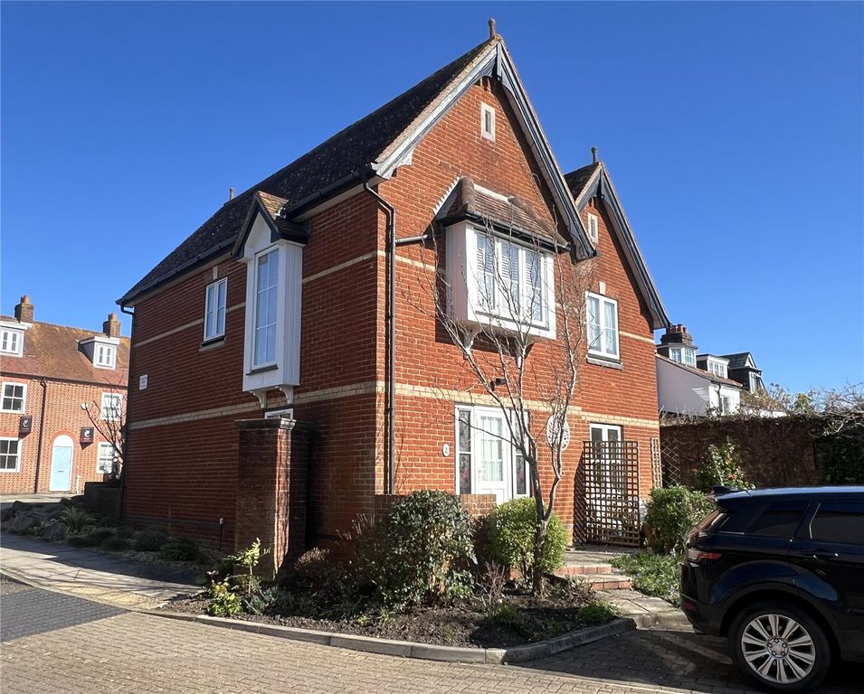 Property photo 1 of 11 The Property