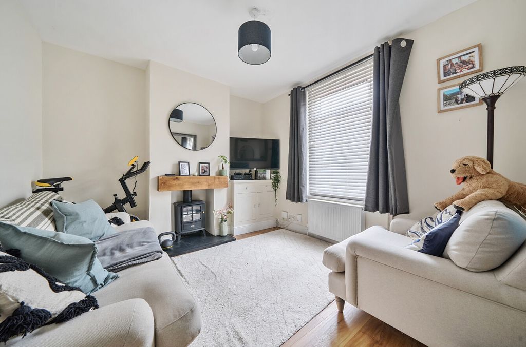 Property photo 2 of 12 1317832-3-68652d5...