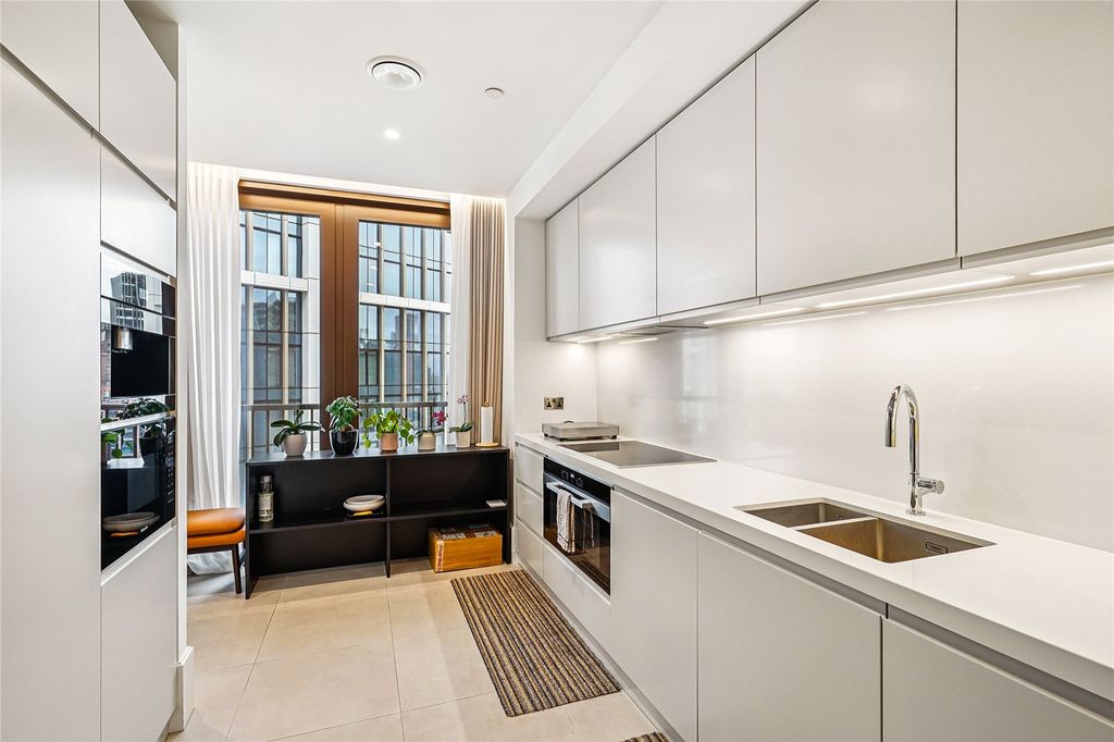 Additional image 19 of 6 bed flat to rentOak Lane, London SW8