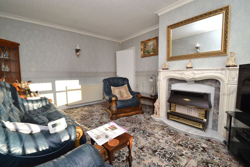 Property photo 3 of 18 Photograph 3