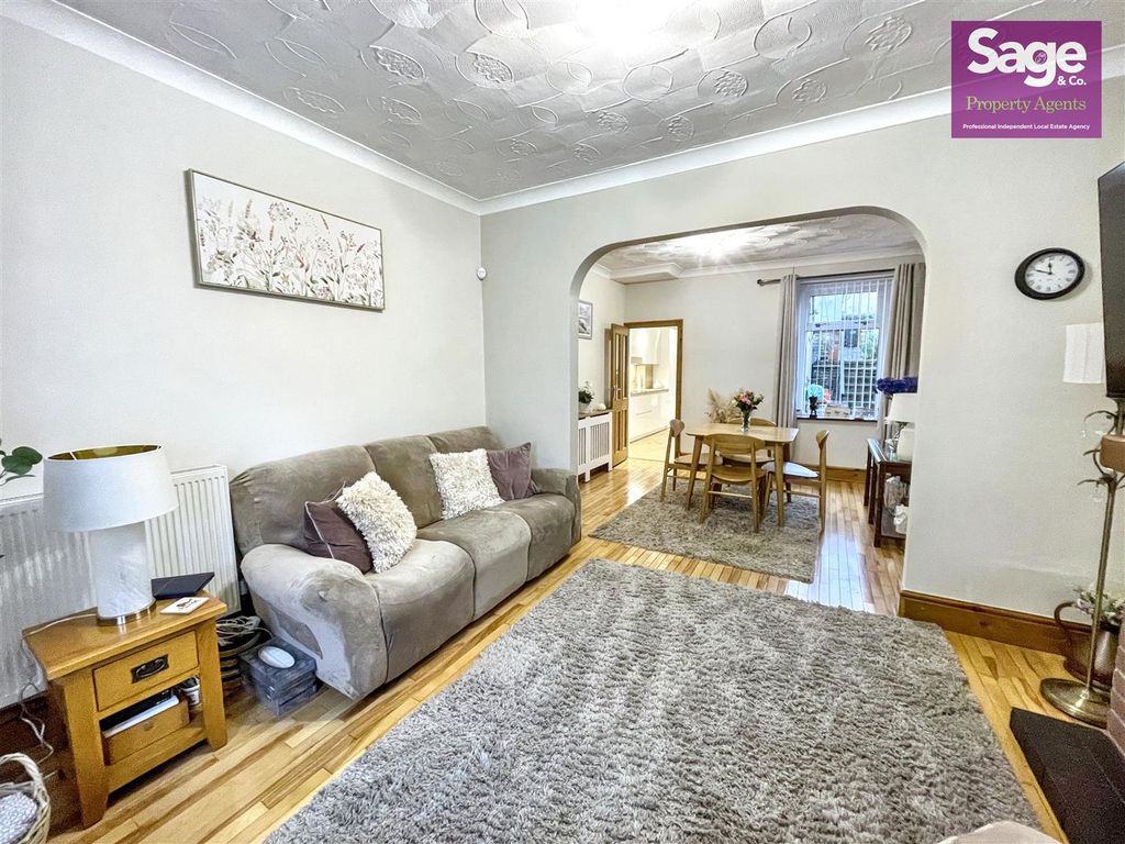 Property photo 3 of 29