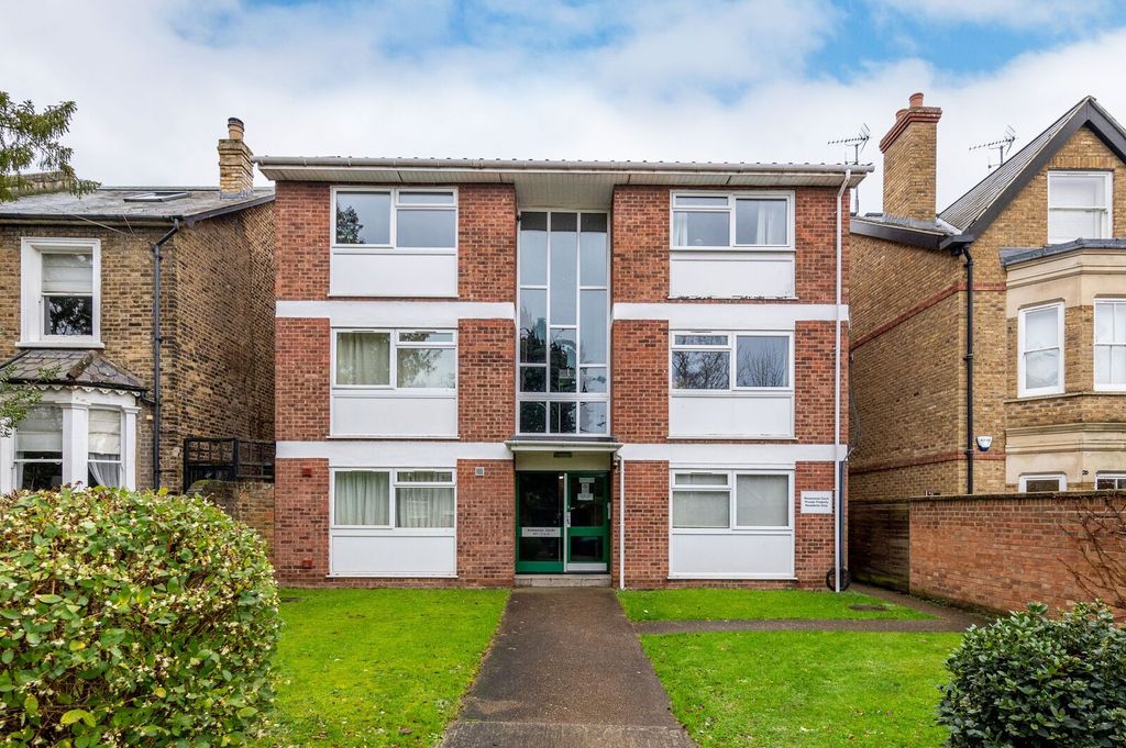 Property photo 1 of 9