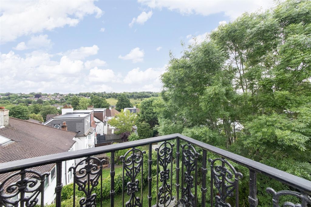 Property photo 3 of 19 Balcony