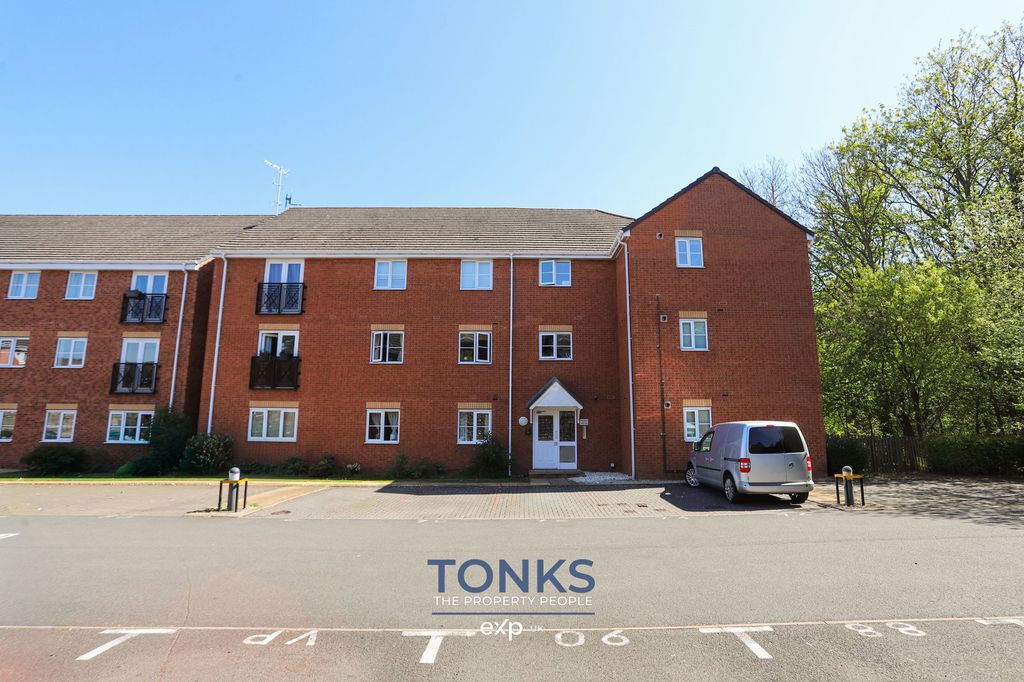 Property photo 1 of 15