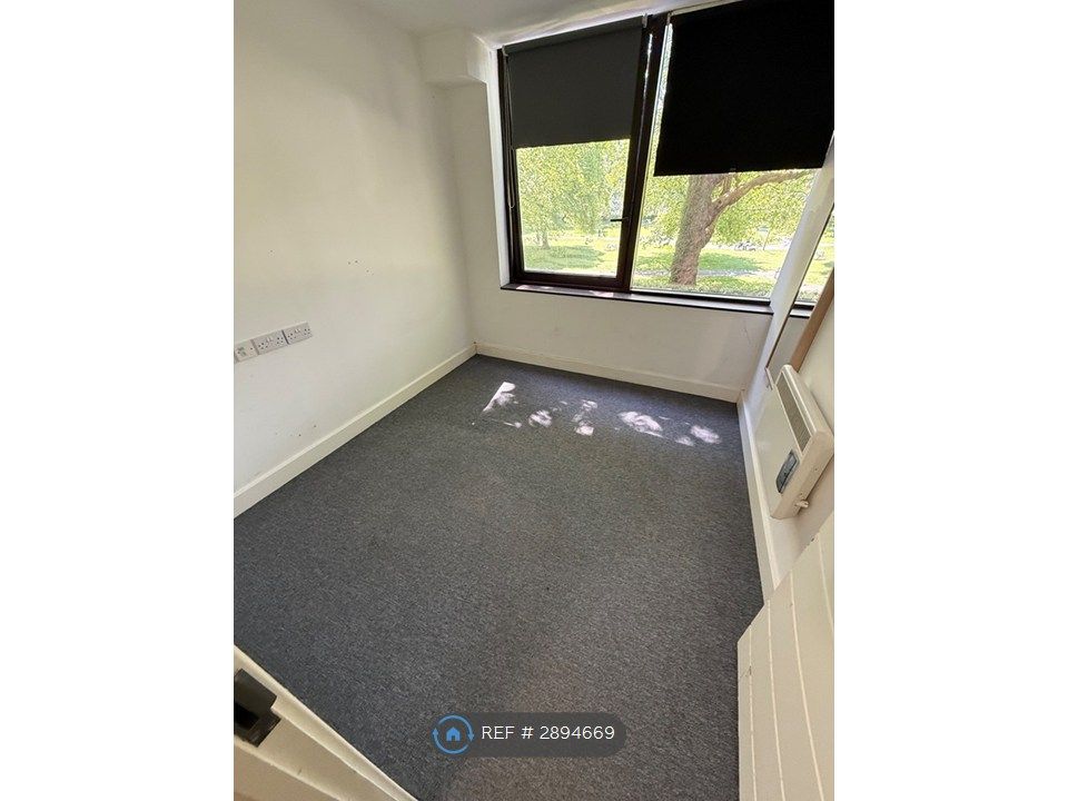 Property photo 2 of 4