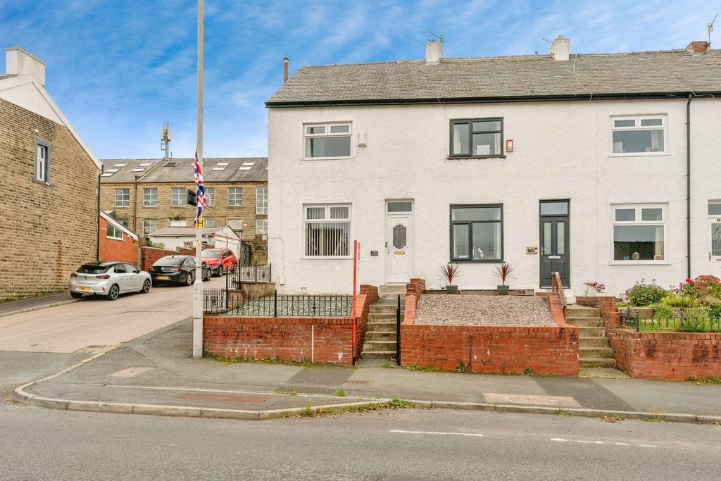 Property photo 1 of 17 Photo