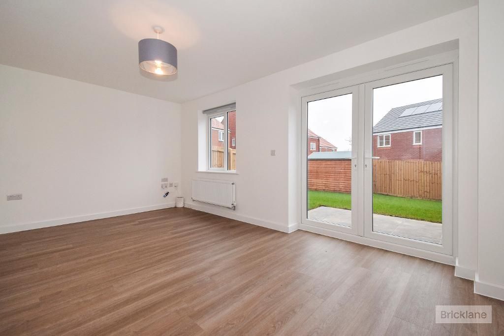 Property photo 3 of 14 Lounge