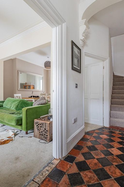 Property photo 3 of 18 Hall