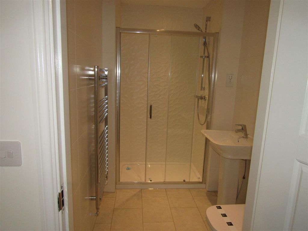 Additional image 6 of 4 bed detached house to rentHockley Crescent, Boroughbridge, York YO51