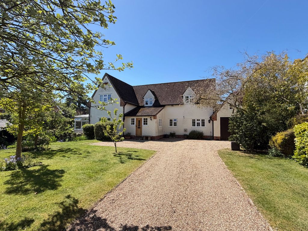 Property photo 1 of 42