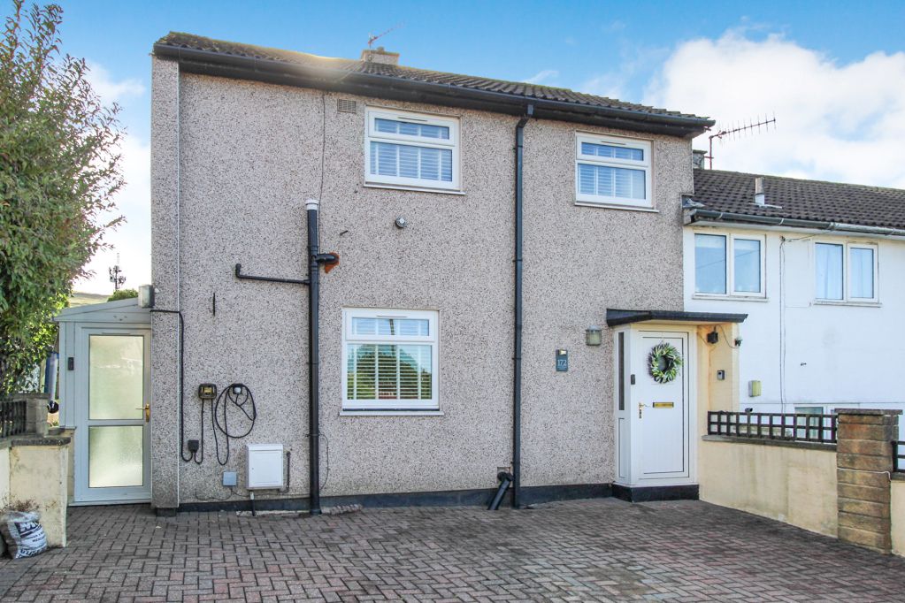 Property photo 1 of 16 External