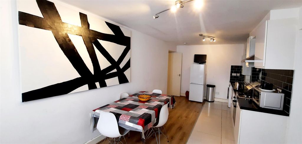 Property photo 2 of 9 Reception Room