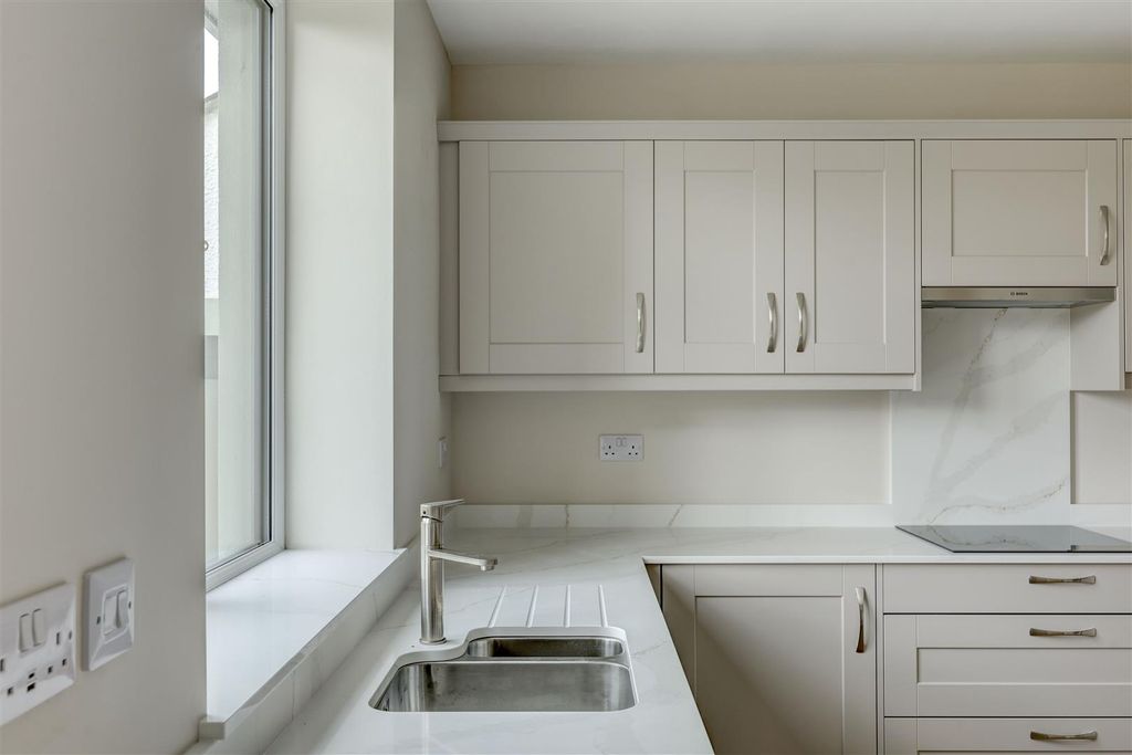 Property photo 3 of 37 Kitchen Diner