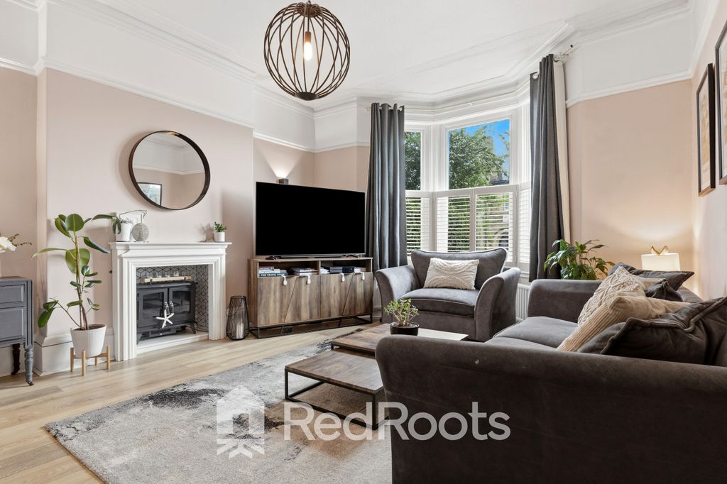 Property photo 2 of 21 5053852