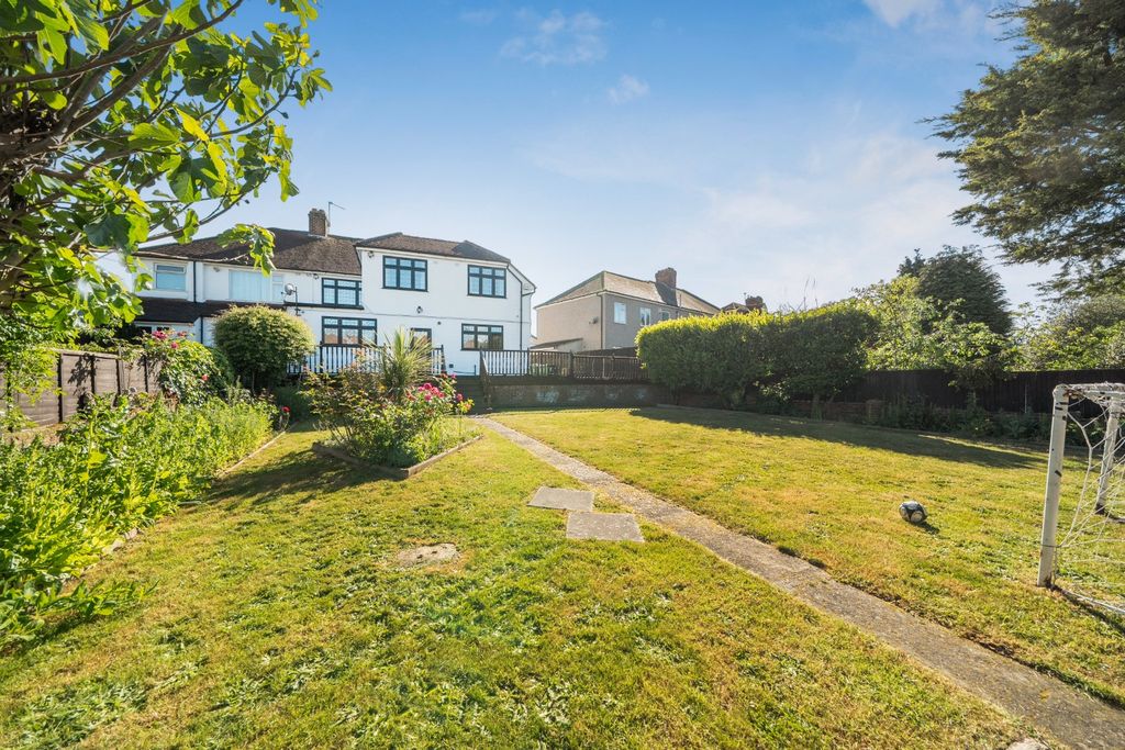 Property photo 2 of 21 5128983