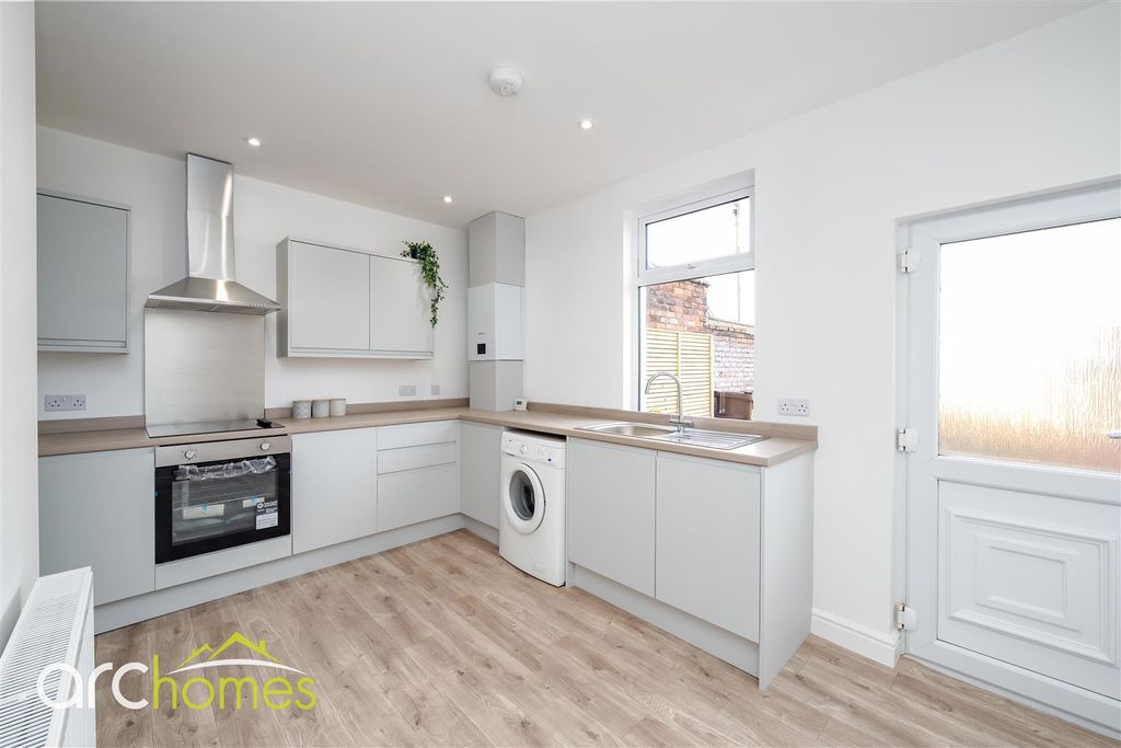 Property photo 3 of 17 Dsc03836-Edit.Jpg