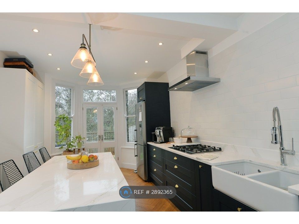 Property photo 1 of 26 Kitchen/ Breakfast Room