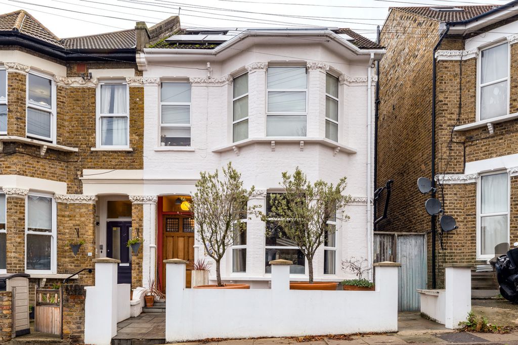 Property photo 2 of 30 322114 - A0Op600000C3Vzpman_N48.Jpg